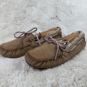 UGG Dakota Indoor Outdoor Moccasin Slippers Women's Brown Leather Size 9